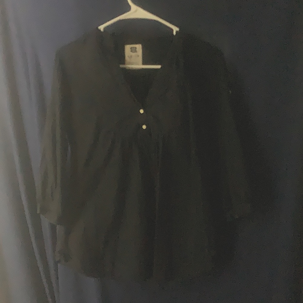 Business casual half button down Levi’s blouse